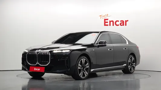 BMW 7 Series (G70) 750e xDrive M 2023