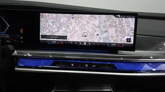 BMW 7 Series (G70) 750e xDrive M 2023 15