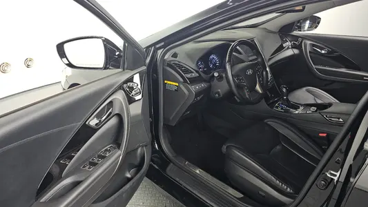 Hyundai Grandeur HG HG300 2013 10