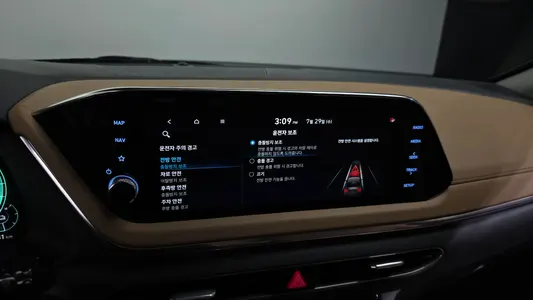 Hyundai (DN8) 2020 17