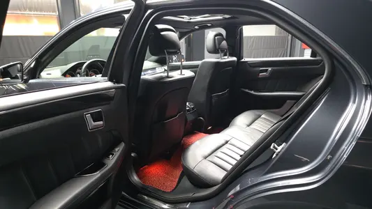 Mercedes-Benz E-Class W212 E220 2015 26