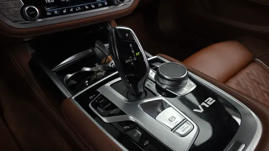 BMW 7 Series (G11) M760Li xDrive V12 2020 9