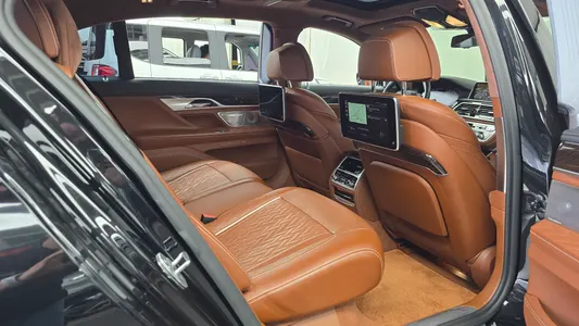 BMW 7 Series (G11) M760Li xDrive V12 2020 11