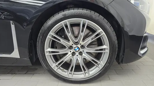 BMW 7 Series (G11) M760Li xDrive V12 2020 21