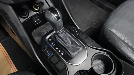 Hyundai DM (e-VGT) 2.0 2WD 2013 9
