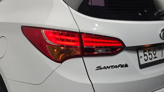 Hyundai DM (e-VGT) 2.0 2WD 2013 23