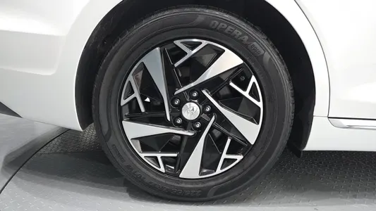 Hyundai IG 2022 5