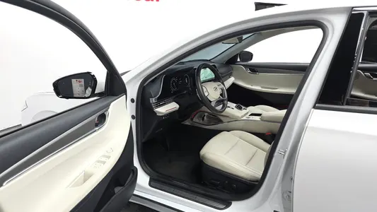 Hyundai IG 2022 10