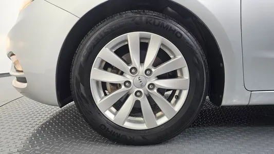 Kia K3 2013 5