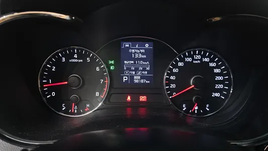 Kia K3 2013 8