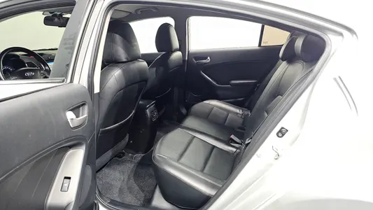 Kia K3 2013 11