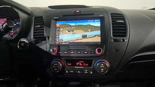 Kia K3 2013 13