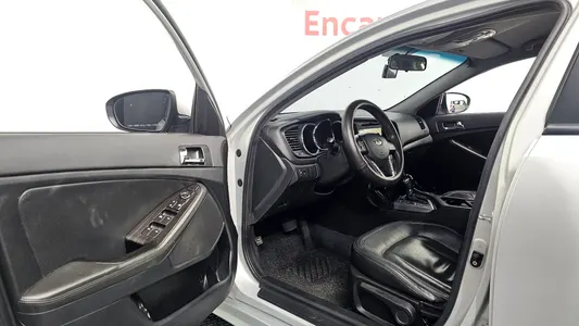 Kia K5 LPI 2010 10