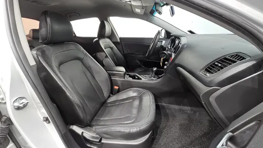 Kia K5 LPI 2010 27