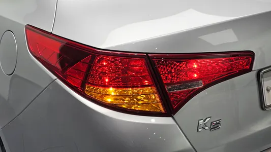 Kia K5 LPI 2010 24