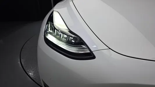 Tesla Y AWD 2022 22
