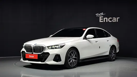 BMW 5 Series (G60) 520i M 2026
