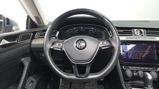 Volkswagen 아테온 2.0 TDI 2019 12