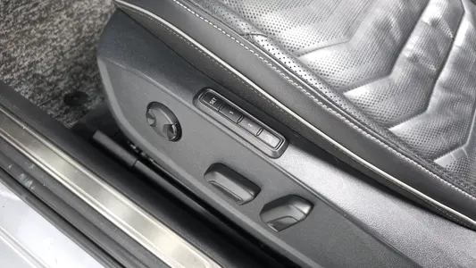 Volkswagen 아테온 2.0 TDI 2019 31
