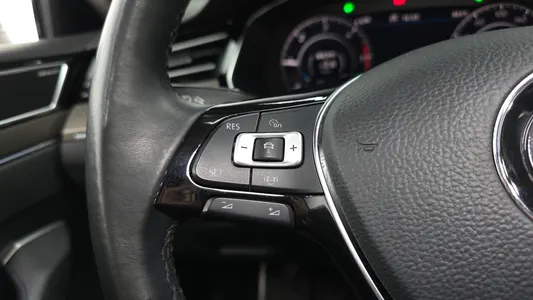 Volkswagen 아테온 2.0 TDI 2019 35