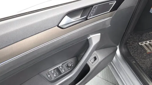 Volkswagen 아테온 2.0 TDI 2019 29