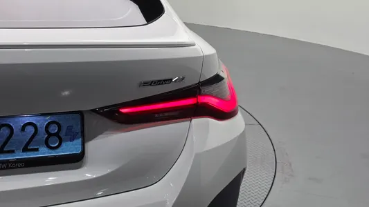BMW i4 eDrive40 M 2024 23