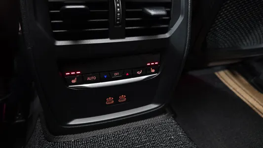 BMW i4 eDrive40 M 2024 29