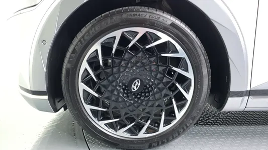 Hyundai Ioniq 5 AWD 2022 5