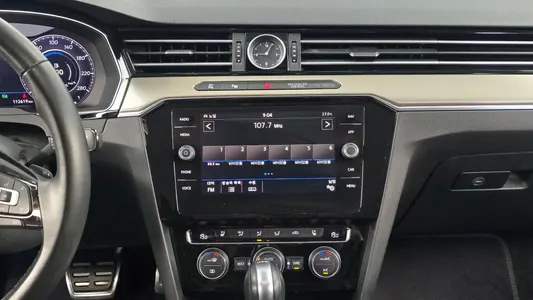 Volkswagen 아테온 2.0 TDI 2019 13
