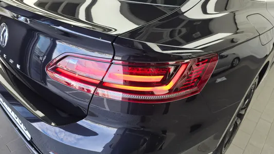 Volkswagen 아테온 2.0 TDI 2019 23