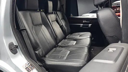 Land Rover 4 3.0 TDV6 HSE 2010 27