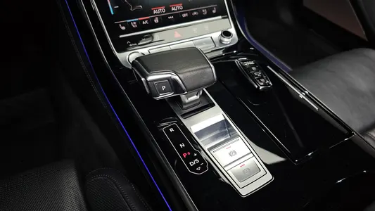Audi A8 (D5) 55 TFSI LWB 2019 9