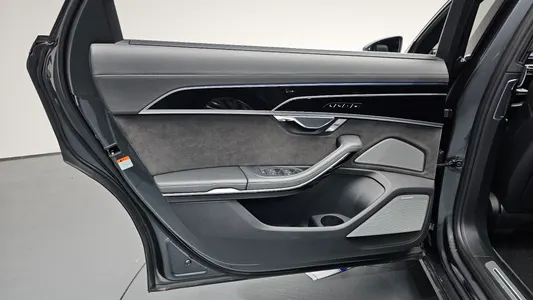 Audi A8 (D5) 55 TFSI LWB 2019 26