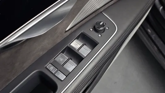 Audi A8 (D5) 55 TFSI LWB 2019 37