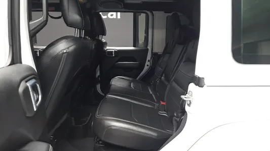 Jeep (JL) 2.0 4 4xe 2021 12