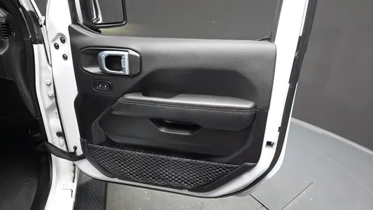 Jeep (JL) 2.0 4 4xe 2021 24