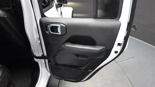 Jeep (JL) 2.0 4 4xe 2021 25