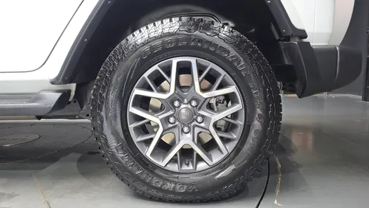 Jeep (JL) 2.0 4 4xe 2021 21