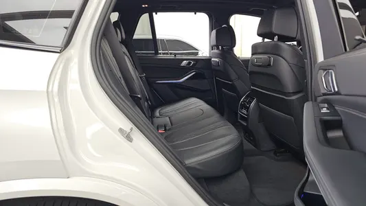 BMW X5 (G05) xDrive 40i M 2025 11