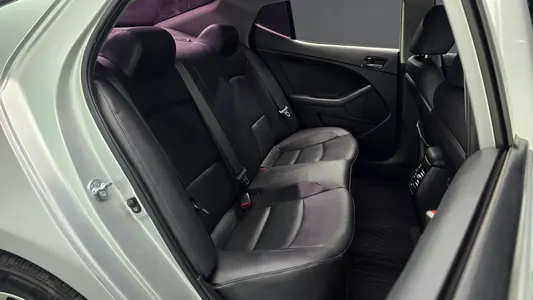 Kia K5 LPI 2013 11
