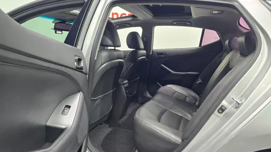 Kia K5 LPI 2013 12