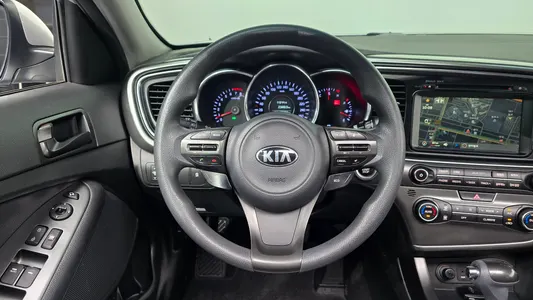 Kia K5 LPI 2013 13