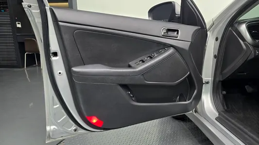 Kia K5 LPI 2013 24