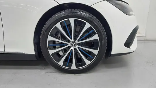 Mercedes-Benz EQE V295 EQE350+ 2022 5