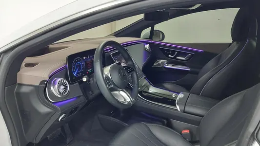 Mercedes-Benz EQE V295 EQE350+ 2022 10