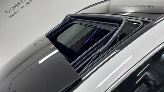 Mercedes-Benz EQE V295 EQE350+ 2022 16