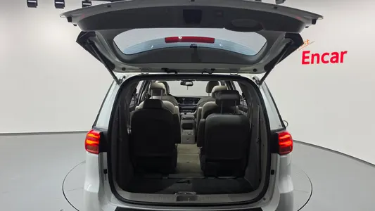 Kia 카니발 9 2018 26