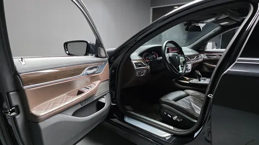 BMW 7 Series (G11) 740d xDrive 2021 10