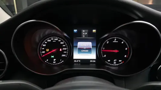 Mercedes-Benz C-Class W205 C220 d 2017 8