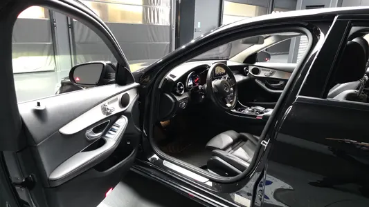 Mercedes-Benz C-Class W205 C220 d 2017 10